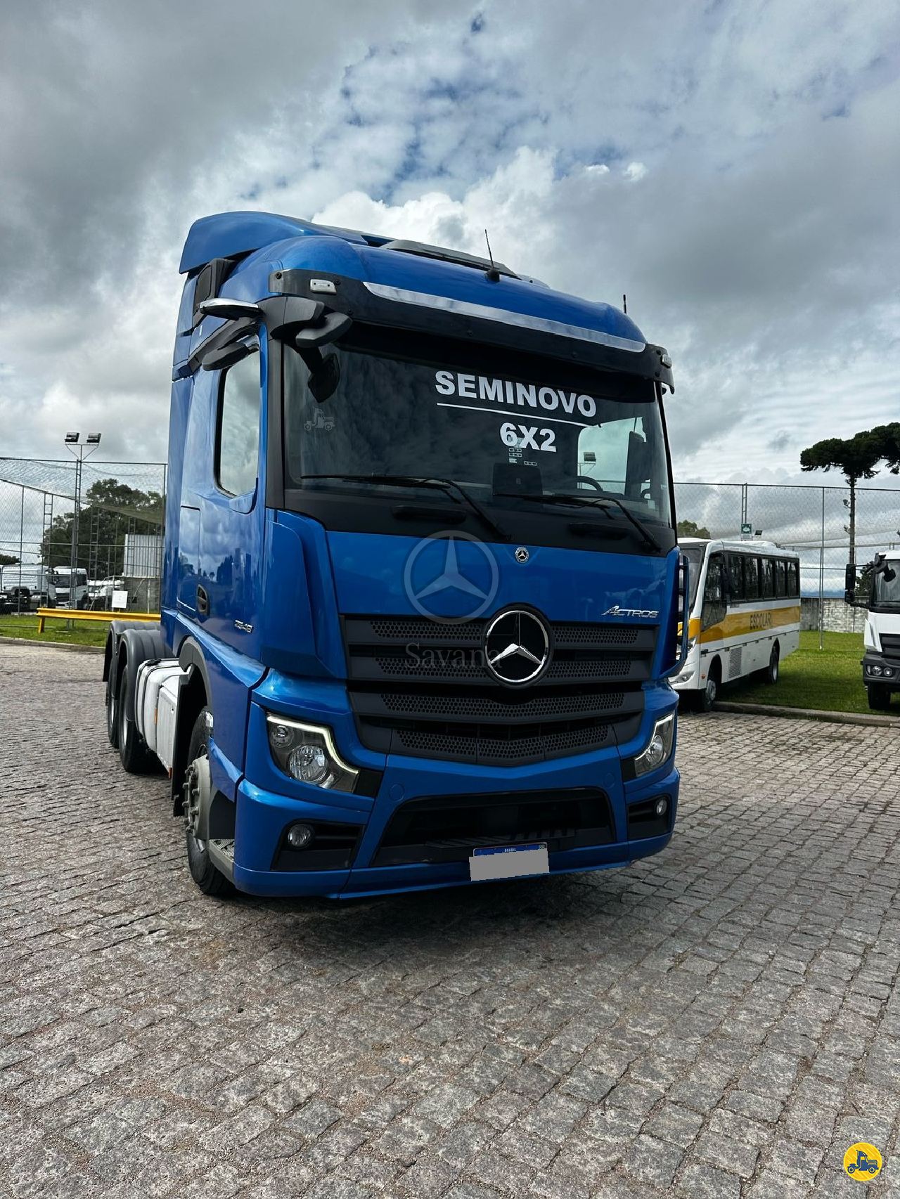 CAMINHAO MERCEDES-BENZ MB 2548 Cavalo Mecânico Cavalo 6x2 Savana Caminhões - Mercedes Benz SAO JOSE DOS PINHAIS PARANÁ PR